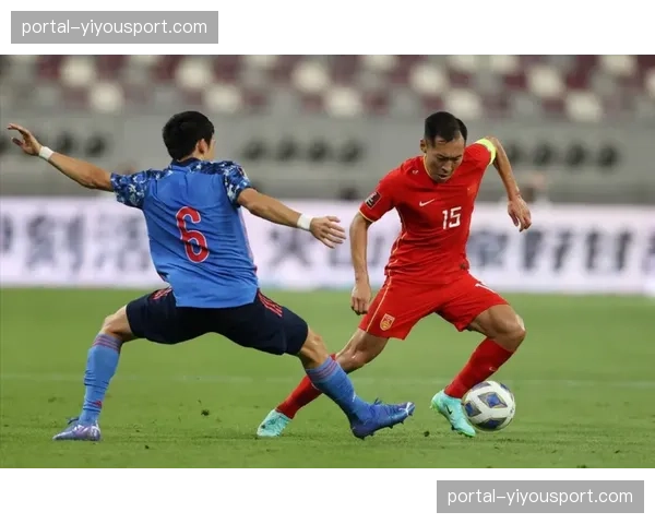 新西兰中场缺乏硬度，面对技术型球队时第二落点的保护做得不到位